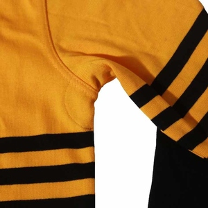 เสื้อรักบี้สำหรับฝึกซ้อมพร้อมชุดผ้าระบายอากาศน้ำหนักเบาแขนทรงหลวมและตัวเลือกการออกแบบที่กำหนดเองสำหรับคลับ - Product Image 6