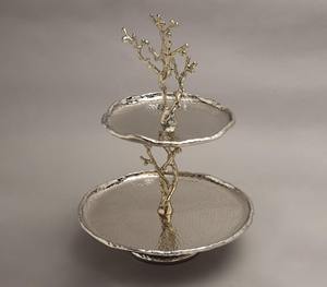 ขาตั้งเค้กโลหะ 2 ชั้น สีเงินวินเทจ พร้อมฐานลายกิ่งไม้สีทอง สำหรับงานแต่งงาน งานเลี้ยง จัดเสิร์ฟผลไม้ และเป็นของขวัญ - Product Image 5