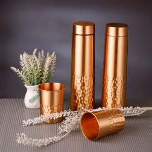 Botella de Agua de Cobre Personalizada Más Vendida, Diseño Único, Botella de Agua de Cobre de Alta Calidad para Uso en Hoteles, Hogar y Cocina - Product Image 2