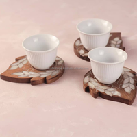 Sous-verres ronds d'incrustation de nacre en bois, personnalisés en usine, en vrac pour la décoration de fête de mariage, à utiliser en vente
