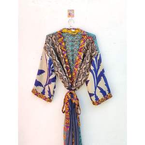 Kimono sari en soie pour femmes Kimono sari en soie indienne Robe sari Robe Kimono en soie Robes de Noël Kimono - Product Image 4