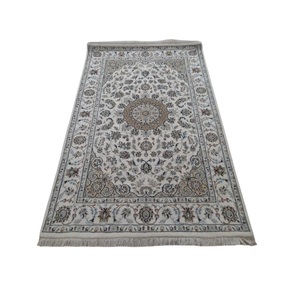 Alfombras de diseño de lujo hechas a mano con pelo grueso y sensación de felpa para una mayor comodidad y calidez disponibles a precio de fábrica - Product Image 1