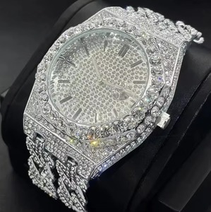 Montre en diamant glacé de luxe pour hommes Mouvement à quartz clouté entièrement en strass pour les fêtes et la mode-Qualité d'exportation pour l'Inde - Product Image 3