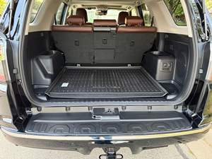 4Runner Limited 4x4 2024 ~4 900 Miles, Modèle de Fin de Série, Moteur V6, Non Modifié - Product Image 5