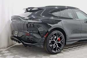 Como un Coche Usado, Super Limpio, SUV Crossover DBX 707 2024 Usado, Gasolina, Cámara 360, Techo Solar Panorámico - Product Image 5