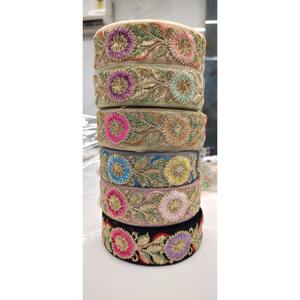 Ajuste de encaje bordado con base de red suave para trajes Salwar Lehengas y vestidos al por mayor para compras a granel - Product Image 4