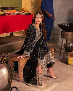 Salwar Kameez en soie élégante traditionnelle afghane pour femmes, vêtement traditionnel afghan ethnique personnalisé du fabricant, 512 pièces pour - Product Image 1