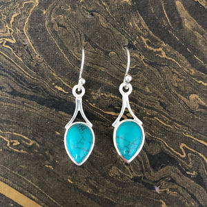 ต่างหูห้อยประดับด้วยหินเทอร์ควอยซ์น้ำหนักเบา ดีไซน์เรียบง่าย น้ำหนัก 4.1 กรัม ผลิตจากเงินแท้ 925 เหมาะสำหรับทุกโอกาส - Product Image 1
