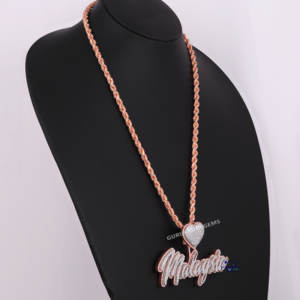 Élégant pendentif en diamant Moissanite sur chaîne en argent sterling 925 Colliers uniques pour toutes les occasions Idée cadeau parfaite - Product Image 2