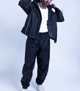 Survêtement en nylon personnalisé pour hommes, coupe-vent hip hop 2 pièces léger avec veste à fermeture éclair et pantalon imprimé pour l'hiver - Product Image 6