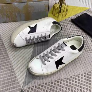 Zapatillas Retro Vintage de Diseñador para Hombre, de Cuero Genuino, Transpirables, Estilo Plano para Caminar, Tendencia de Moda para Calzado Casual - Product Image 1