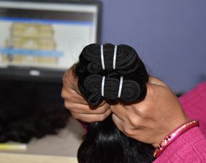 Cuticule alignée naturel Remy 100% paquets vierges non traités tressage en gros vendeurs indiens bon marché extensions de cheveux humains - Product Image 1