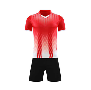 Vente en gros d'usine de maillots de football design personnalisé tendance Uniforme de football par sublimation pour vêtements de sport d'équipe de club - Product Image 2
