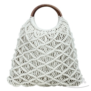 Sac fourre-tout en macramé en toile blanche poignée en bois fermeture à glissière durable Boho Eco-Chic voyage usage quotidien vente en gros Europe accessoire - Product Image 5