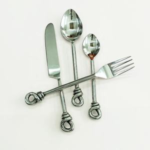 Ensemble de couverts de Style occidental en acier inoxydable, Unique et élégant avec une poignée faite à la main pour un cadeau de mariage - Product Image 2