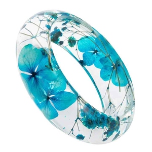 Pulsera de resina de moda con flores para mujer, brazaletes de moda coloridos hechos a mano ligeros y duraderos - Product Image 2