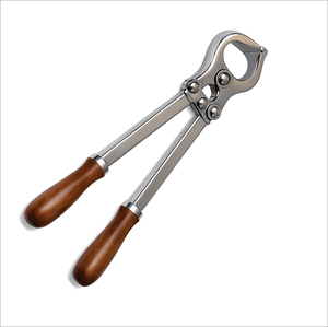 Pince de castration Burdizzo - Outil manuel sans saignement pour usage vétérinaire avec embout pour chevaux en acier inoxydable - Product Image 1