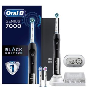 <b>Oral</b>-<b>B</b> Io3 Matte Black Electric <b>Toothbrush</b> Plus Travel <b>Case</b> - Product Image 3