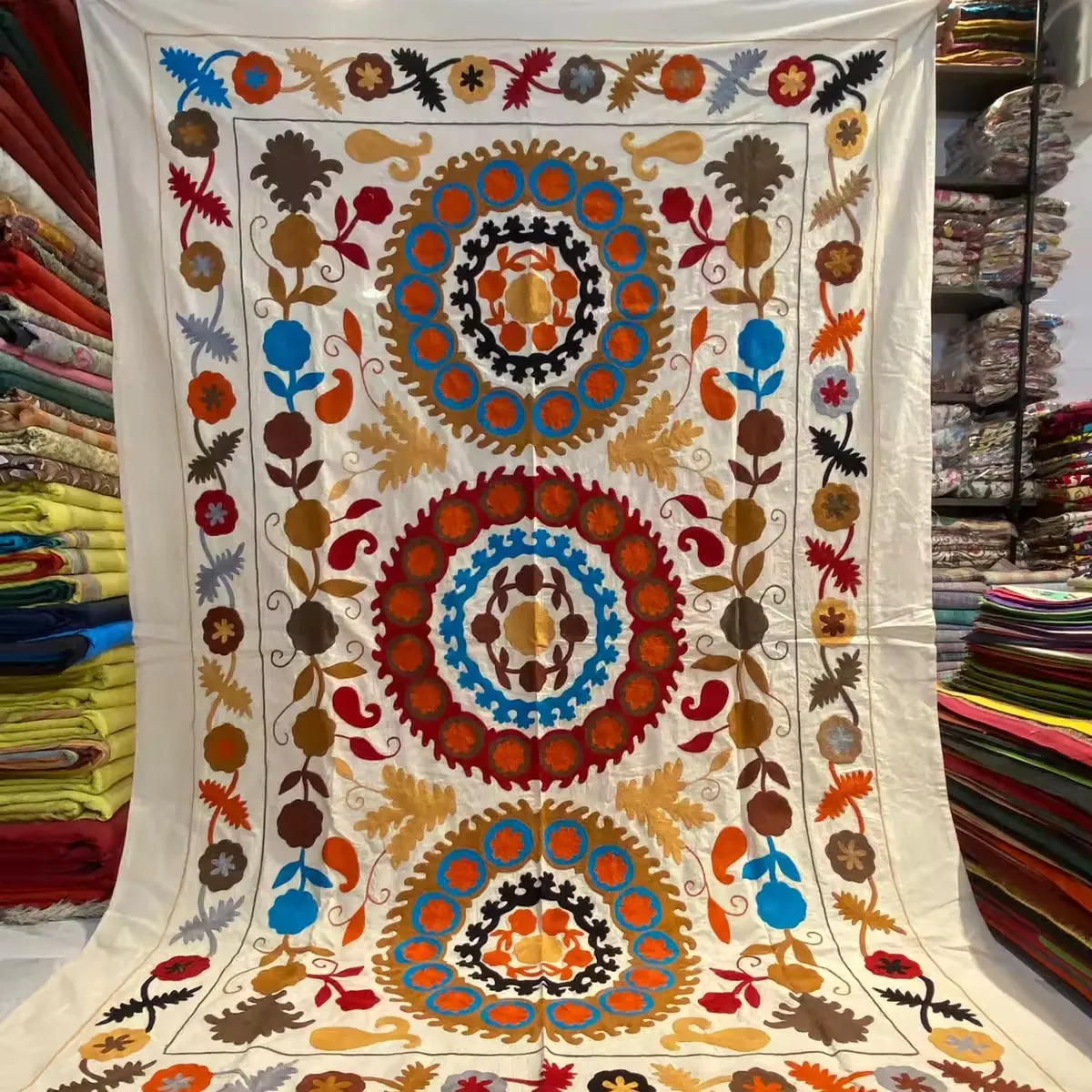 Bohème jeter couverture tenture murale décorative Textile Art fait à la main Suzani brodé couvre-lit ferme décor couvre-lit