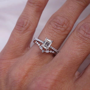 Bague en moissanite courbée 0.36 ct marquise et coupe ronde en or massif 14 carats, bague à empiler assortie pour bague de fiançailles solitaire plate - Product Image 2