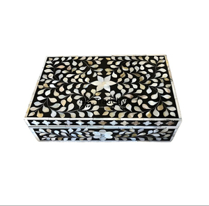 Caja decorativa de madera con incrustaciones de hueso para almacenamiento y exhibición en el hogar de Tradebyd - Product Image 3