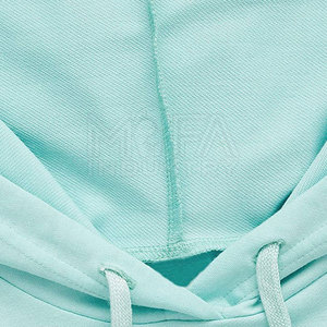 Sudaderas con capucha cortas informales con estilo para mujer Impresión personalizada de tela antiarrugas transpirable para el invierno en Pakistán - Product Image 3