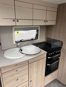 Nuevo lujo 4X4 todoterreno autocaravana RV caravana Camper remolque para viajes por carretera casa móvil con nevera para acampar y viajar - Product Image 2