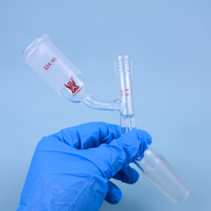 CS Labglass Maßgefertigter Labor-Adapter aus Hochtransparentem Borosilikatglas mit Luftfreiem Schlenk-Verbindungsstück und Hochvakuumventil - Product Image 3