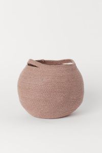 Panier en corde de style bohème pour la décoration intérieure, ajoutant une texture artistique et un look naturel chaleureux aux espaces intérieurs - Product Image 6