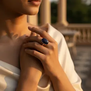 แหวนเงินสำหรับผู้หญิง ประดับด้วยพลอยเพทายทรงรี ตัวเรือนชุบโรเดียม ชุดเครื่องประดับ - Product Image 2