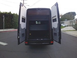 Fournisseur de camping-car d'occasion de classe B, modèle Air Stream Interstate 3500 Lounge, année 2016 - Product Image 6