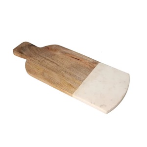 Planche à découper carrée en bois d'acacia artisanal, bois de marbre et résine, épaisseur 1,5 cm, passe au lave-vaisselle, durable - Product Image 3
