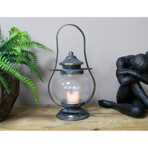 Faroles de metal y vidrio que realzan la belleza de las reuniones nocturnas y las comidas compartidas, increíblemente elaborados por artesanos indios. - Product Image 5