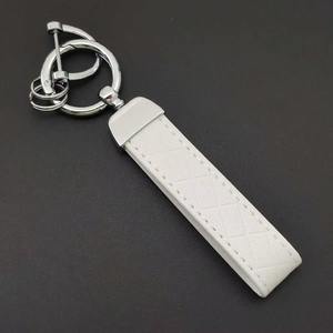 Custom Logo Name Leather Metal Keyring <b>Fashion</b> <b>Accessory</b> for Car Moto Keychain Hardware Buckle Pendant Gift - Product Image 3