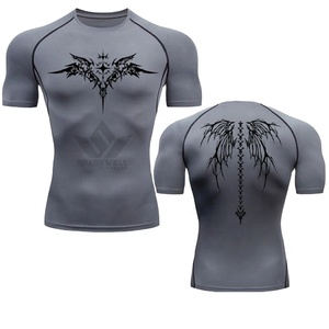 T-shirt sportif blanc à manches courtes et col rond pour homme, coupe ajustée, avec imprimé ailes tribales noires, en tissu jersey à séchage rapide - Product Image 2
