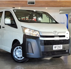 2019 Pre-Owned Hia-ce GDH300R LWB RHD avec Auto-Clean Direction Gauche Sièges en cuir Caméra arrière AUTO-CLEAN - Product Image 1