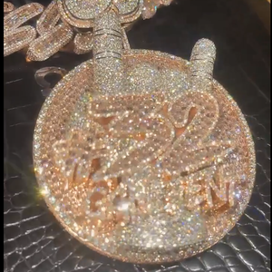 VVS Diamond 14K Rose Gold IGI Certified Channel Set Colgante Diseño único Hip Hop Iced Letter Nombre personalizado Hombres Chapado en oro - Product Image 1