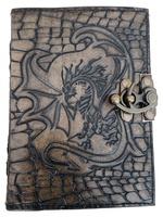 Patrón de piel de cocodrilo de Dragón Volador en relieve carbón cuero genuino Vintage hecho a mano latón C-Lock Deckle papeles de arte libro de notas