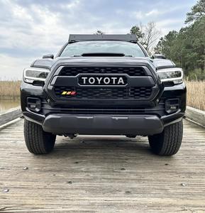 รถยนต์โตโยต้า ทาโคมา ดับเบิ้ลแค็บ TRD Pro 4×4 รุ่นขายดีประจำปี 2023 - Product Image 1