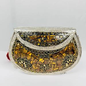 Pochette de luxe polie la plus demandée avec matériau mélangé en métal pour les cocktails Événements nuptiaux Occasions spéciales Bon prix - Product Image 1