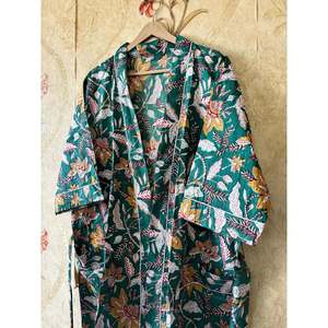 Kimono de Verano para la Playa con Técnicas de Impresión para Escapadas - Product Image 2