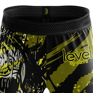 Pantalones cortos de compresión de servicio OEM Nuevo diseño Hombres Uso Pantalones cortos de poliéster Mejor precio Pantalones cortos de compresión - Product Image 3