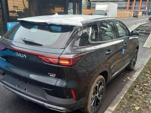 Nuevo Dongfeng Huge 2025 SUV Turbo Automático R18 Volante a la Izquierda Luces LED Interior Iluminado - Product Image 3