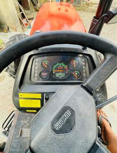 2023 Swaraj 969 4x4 Tractor de ruedas usado con motor Swaraj 4WD Caja de cambios y componentes de núcleo de engranaje - Product Image 2