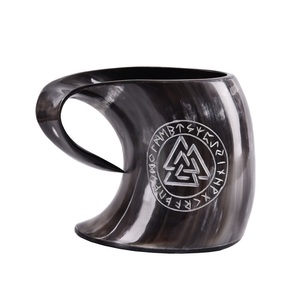 Taza de cuerno de diseñador de grabado de guerrero vikingo para regalos personalizados, jarra de cerveza Medieval auténtica de mitología nórdica para bares y pubs - Product Image 5