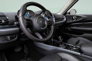 MINI Cooper Clubman Classic Cooper S ALL4 AWD 2024, Listo para Enviar - Product Image 3
