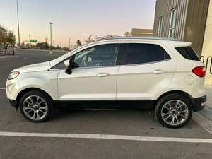 Ford EcoSport Titanium R20 2023, boîte manuelle, cuir foncé turbo, à vendre - Product Image 2