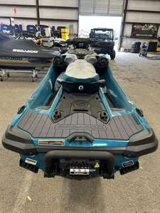 Moto Acuática Sea-Doo GTX Limited 325 2025, Nueva, Color Verde Metálico, 3 Asientos, Motor de 2 Tiempos, Fibra de Vidrio - Product Image 3