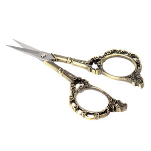 Ciseaux de broderie Ciseaux de travail d'art artisanal Ciseaux de broderie de beauté vintage en acier inoxydable lisse OEM - Product Image 5