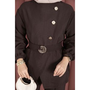 Conjunto de Traje de Dos Piezas para Mujer de Diseño con Botones Dorados y Cinturón Color Café - Product Image 5